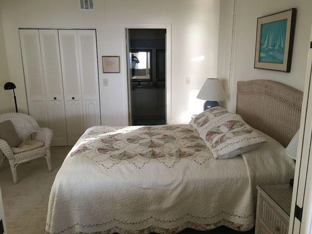 SeaFire- Unit 3B - 2 Br Condo