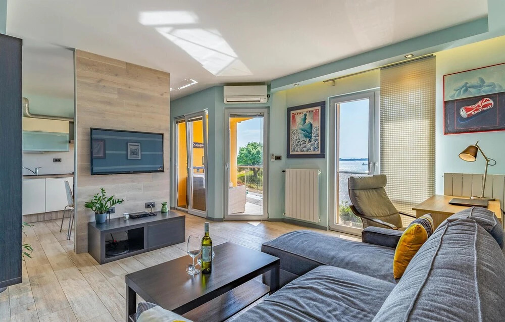 Nice Apartment in Pomer With Wifi and 1 Bedrooms