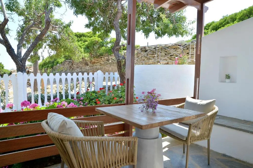 Scenic Studio 7 Batsi Andros