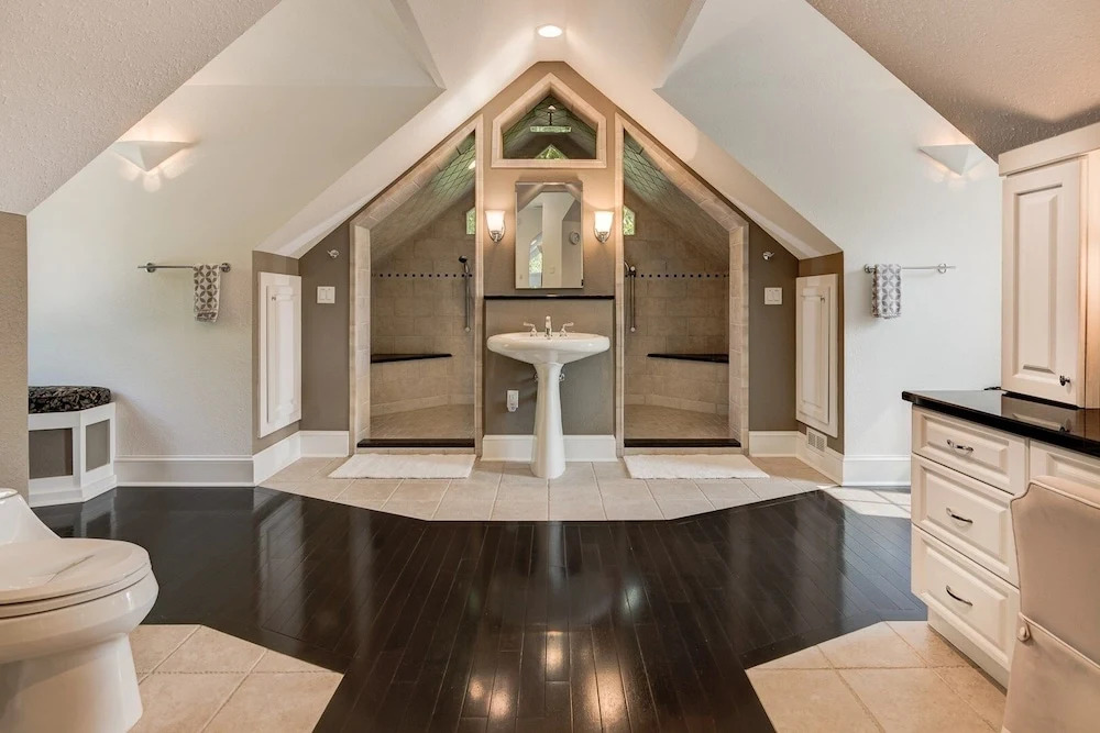 Waterfall Manor - 4 Br Home