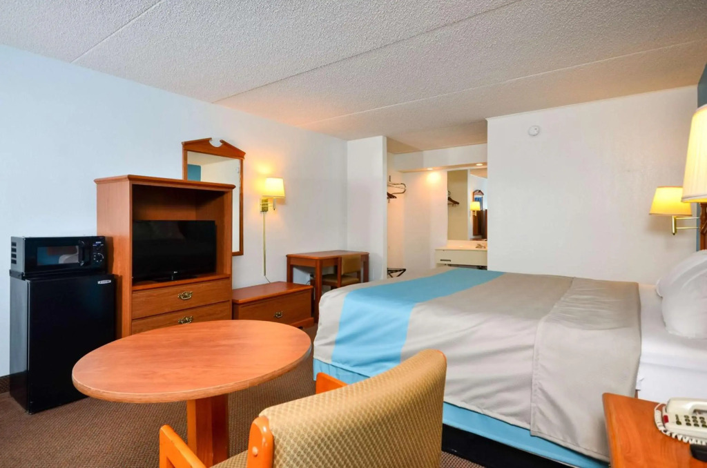 Motel 6 Pulaski, TN