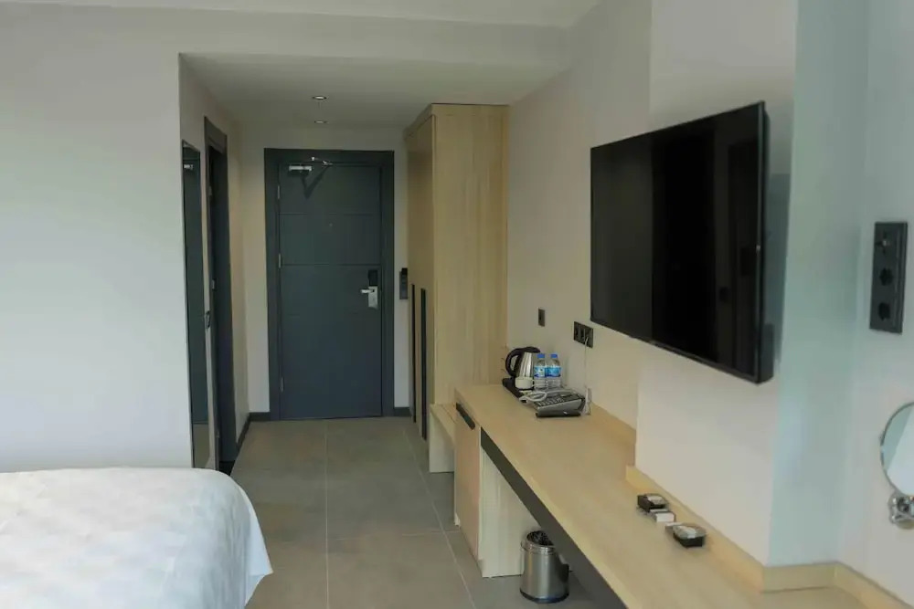 Demederon Hotel