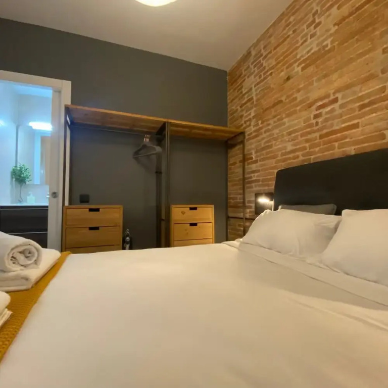 Cosy Urban Oasis 1BD in Poble Sec By Myrentalhost