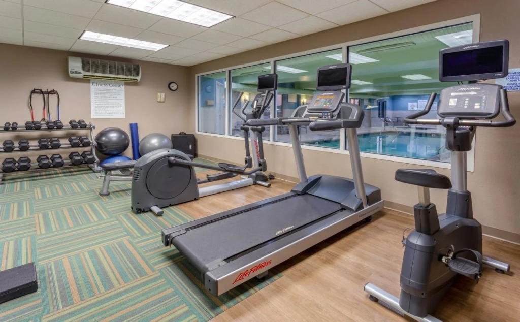 Holiday Inn Express & Suites Vandalia by IHG