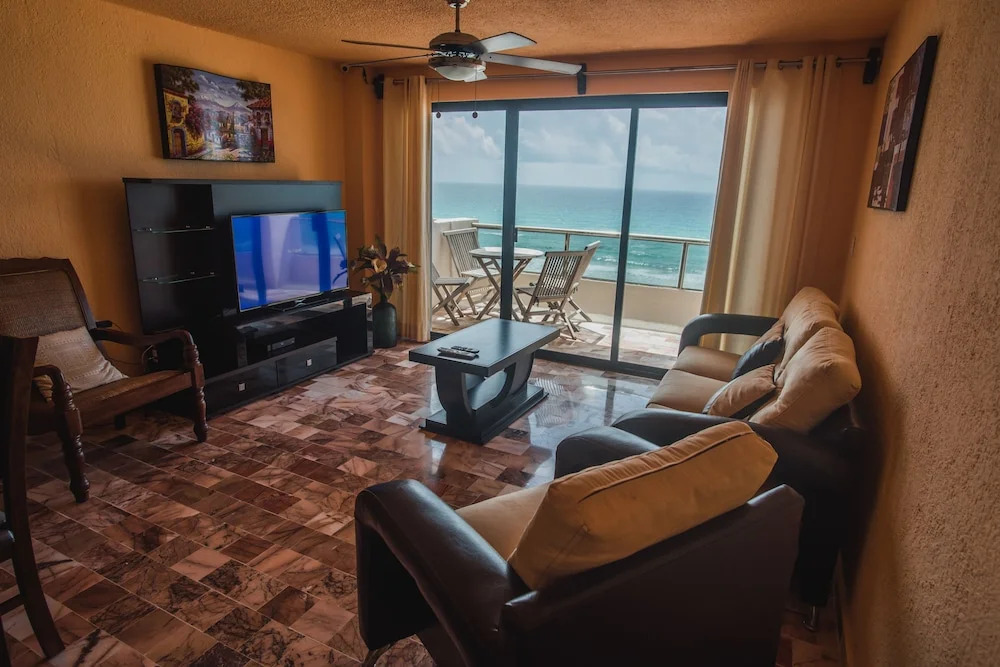 2 Bedroom Apartment Ocean View