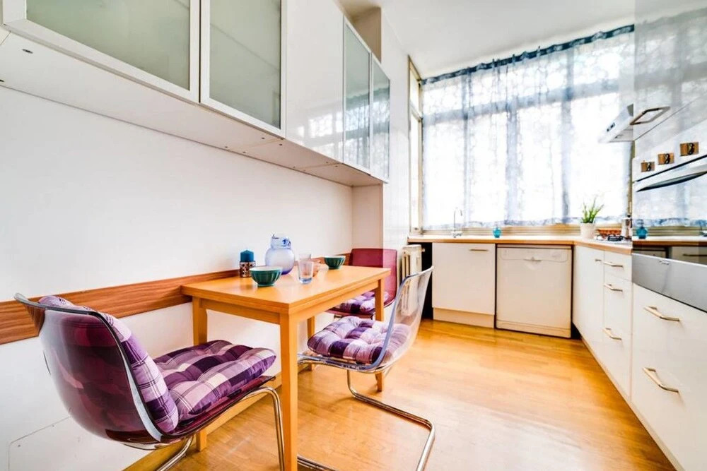 Modern & Friendly: Your Lovely 5 Guests Apartment