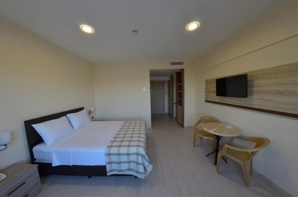 Halil Tuna Hotel