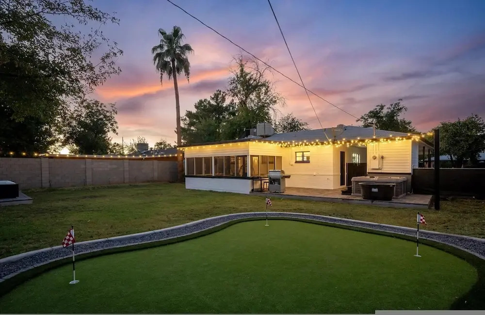 Mid-century Modern Oasis w Calm Backyard Escape