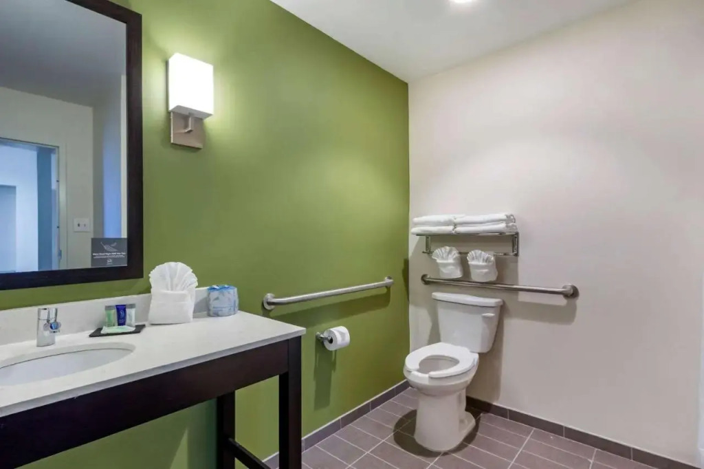 Macdill Motel