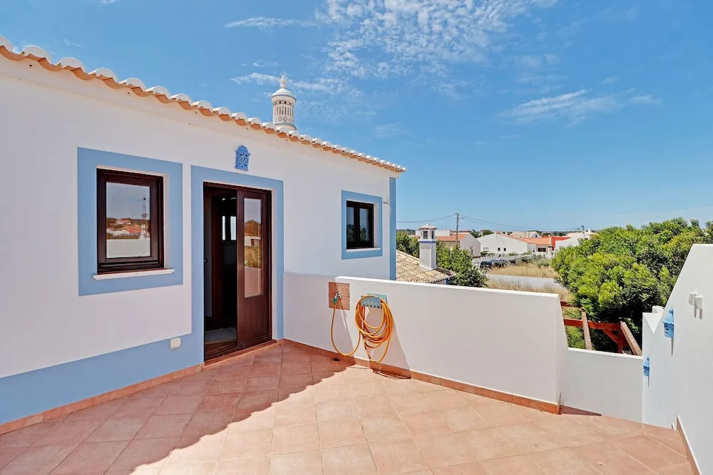 Sagres Typical House By Homing
