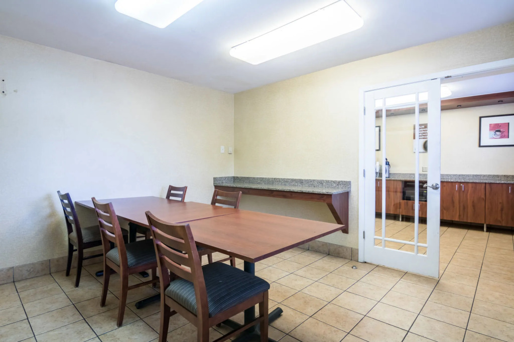 Motel 6-Saint Paul, MN - I-94
