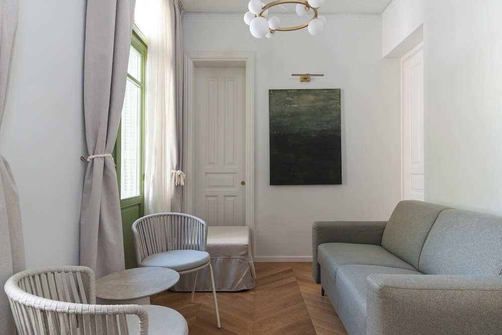 Ogigou Suite