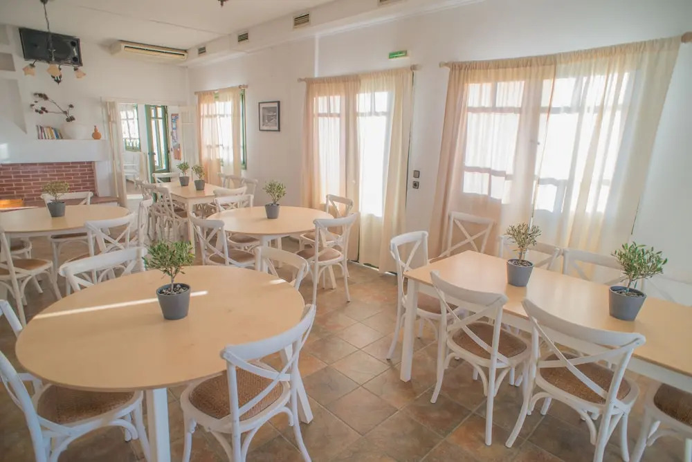 Ostria Hotel & Apartments