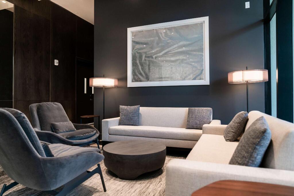 THesis Hotel Miami Coral Gables, Curio Collection by Hilton