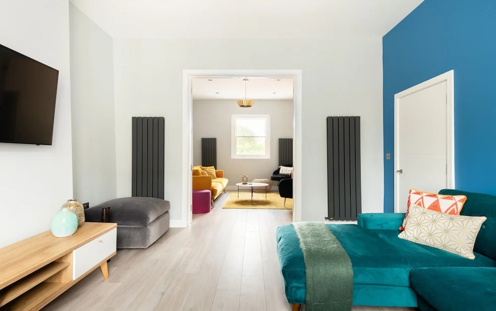 The Camden Retreat - Modern & Spacious 4BDR Home with Garden