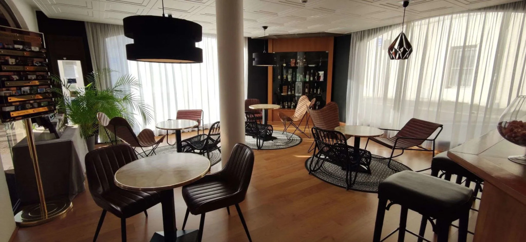 Hôtel Le Valois, Cognac Centre