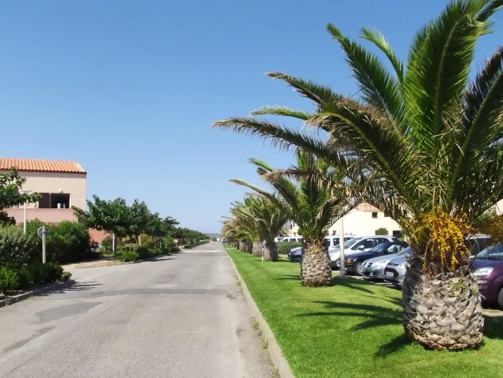 Studio in Leucate, With Wonderful sea View, Shared Pool and Enclosed Garden - 100 m From the Beach