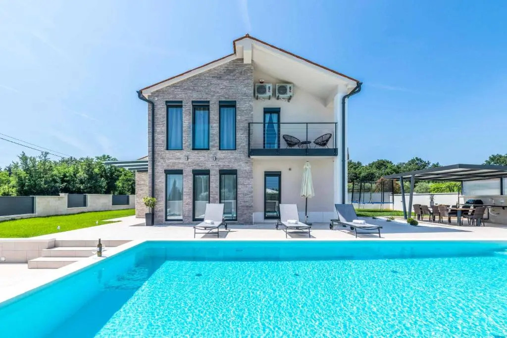 Villa Rocksalt