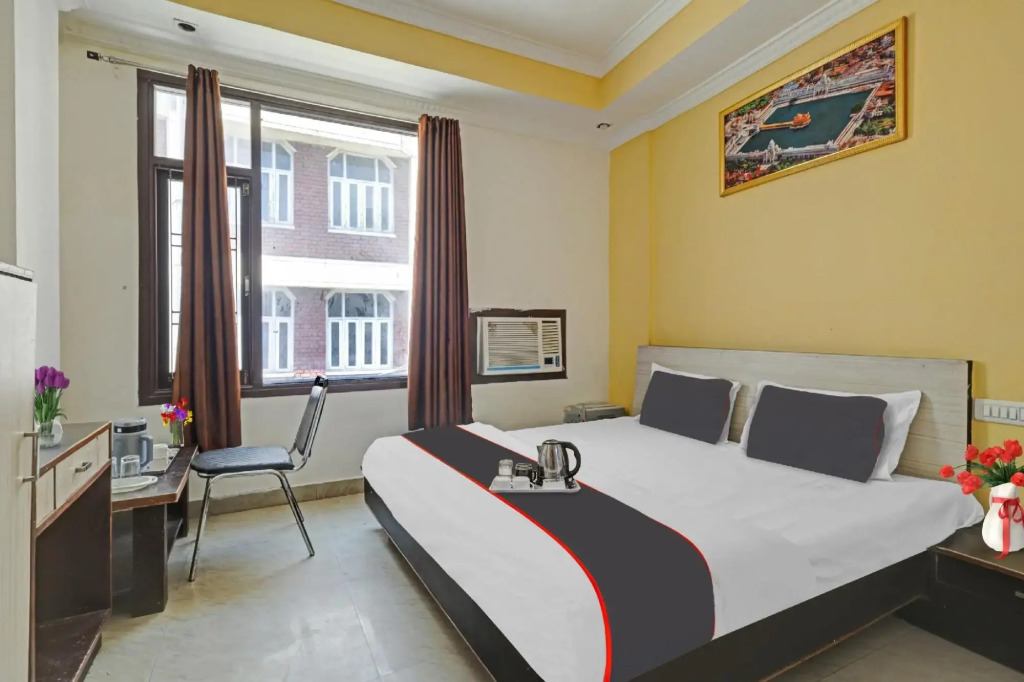 spot on 89476 Hotel Shalimar Lodge
