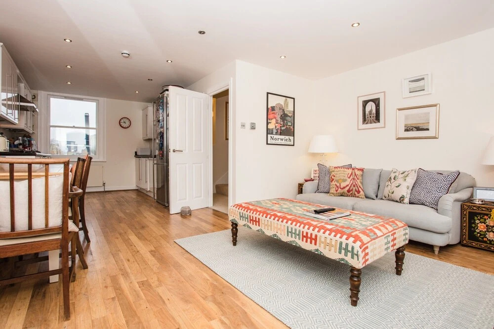 2 Bedroom Home In Islington