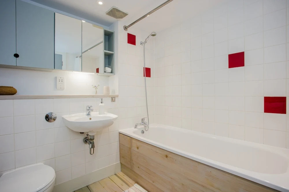 2 Bedroom Home in Hackney With Roof Terrace