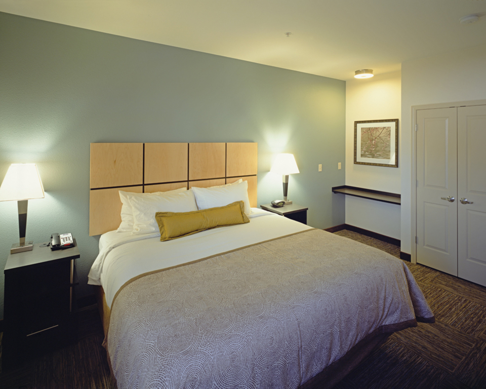 Candlewood Suites Fort Collins by IHG