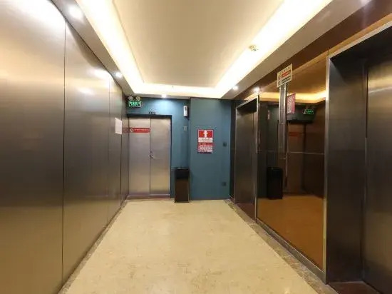 Hongdu Hotel (Shenzhen Dongmen Old Street)