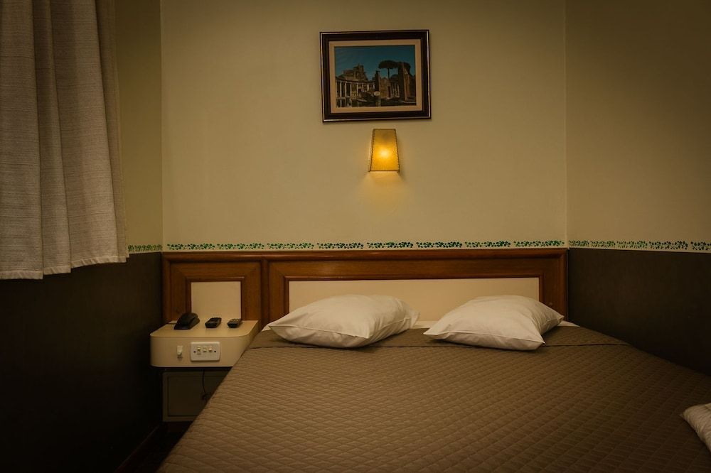 Hotel Residenza - 400m do inicio da Av Paulista e Metrô Paraiso
