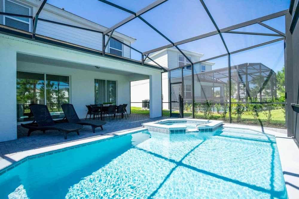 7316 Luxury Home 5BD Near Disney