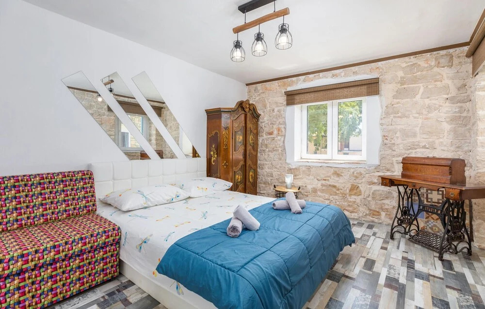 Beautiful Home in Vodnjan With Wifi and 2 Bedrooms