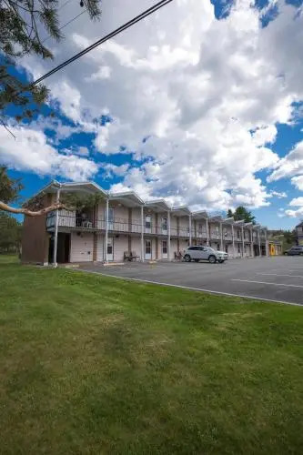Wheelhouse Motel