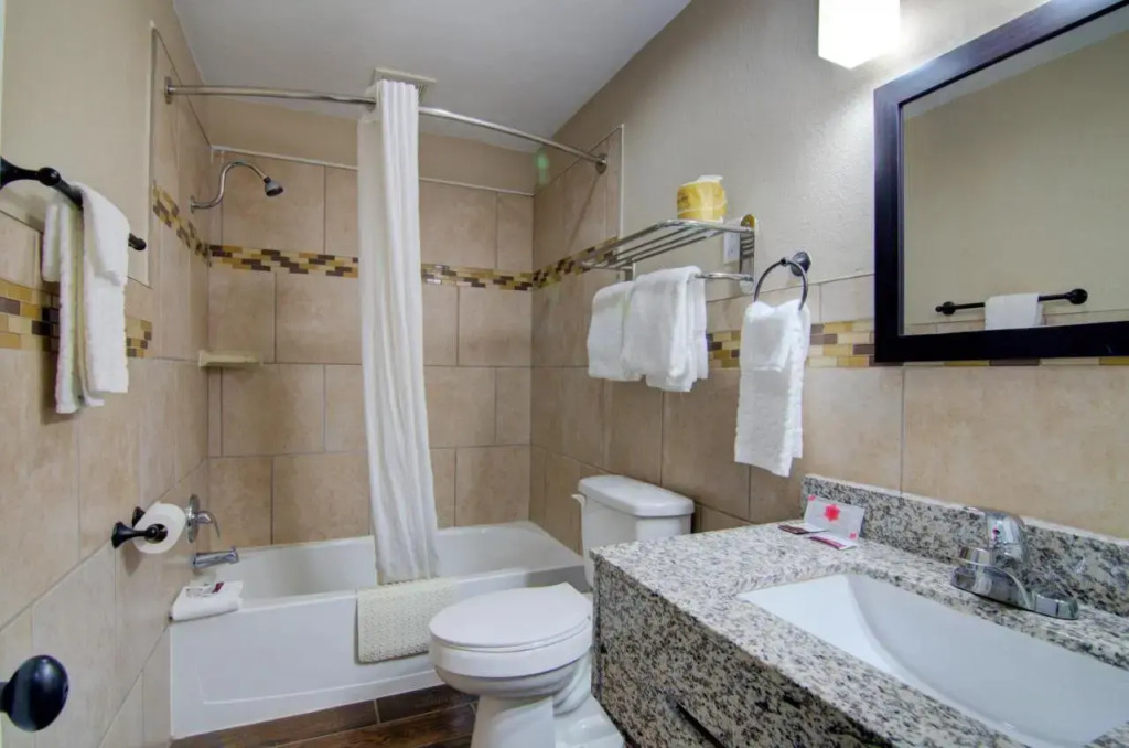 Best Western Colonial Motel