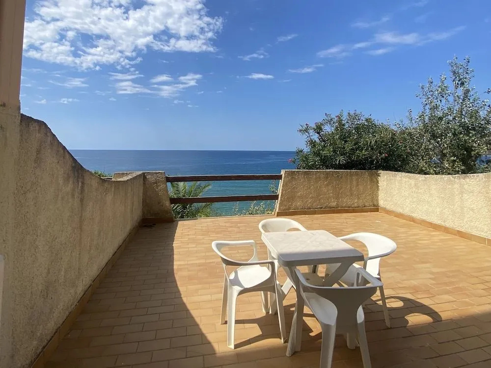 Hotel à Rena d'Oru