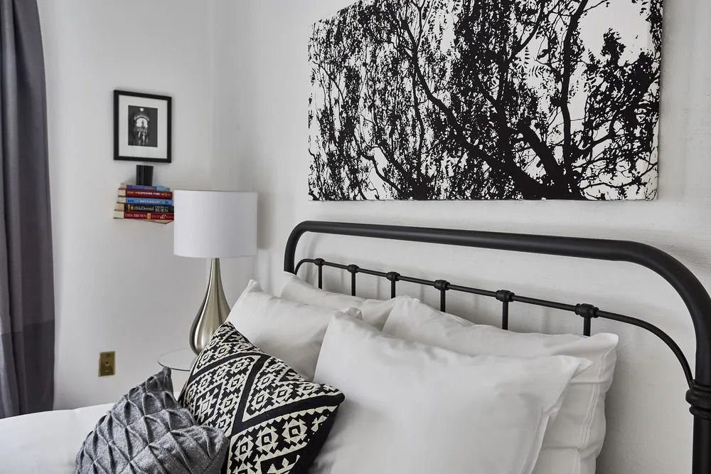 Serene 2Br in Church Yonge Corridor by Sonder