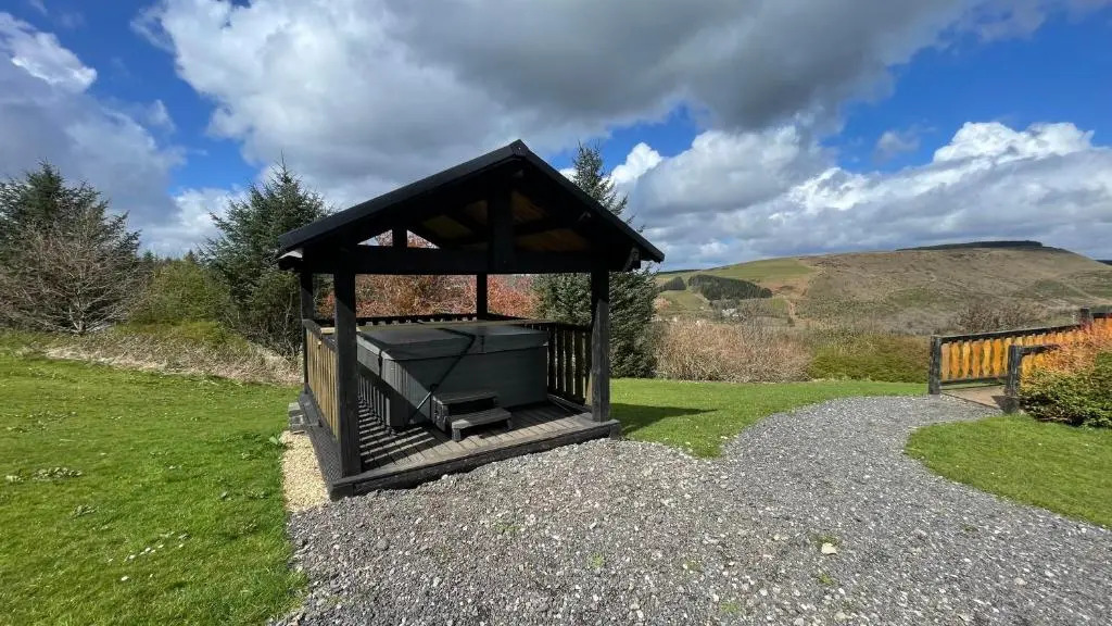 Bryn Bettws Lodge