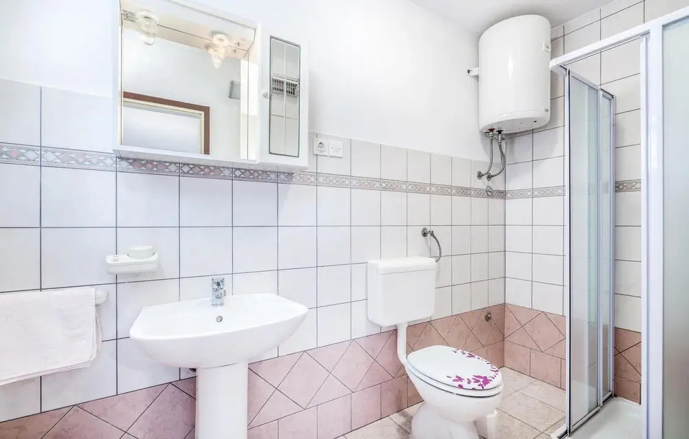 Awesome Home in Jurandvor With Wifi and 1 Bedrooms