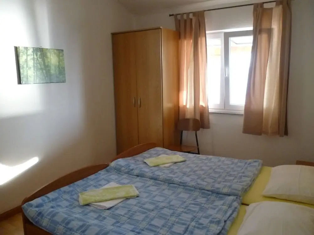 Apartments Bili