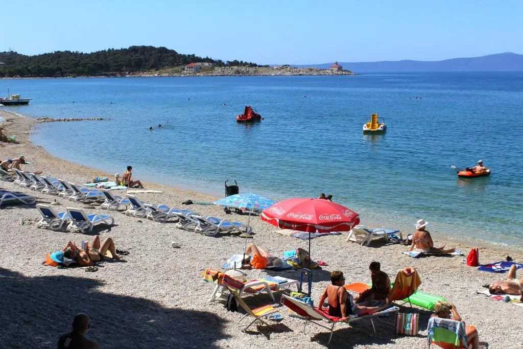 Apartments by the sea Makarska - 20587