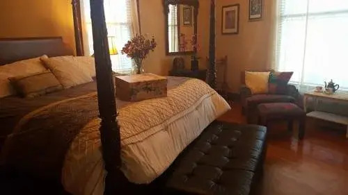 Springfield Arts Bed and Breakfast