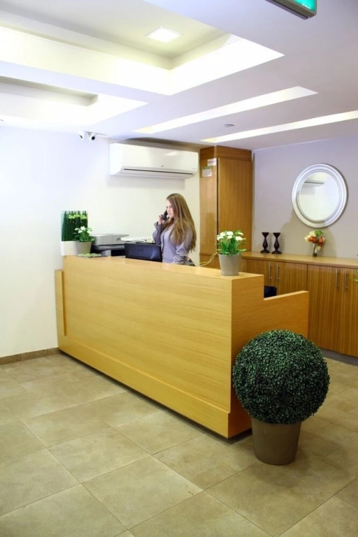 Maris Hotel