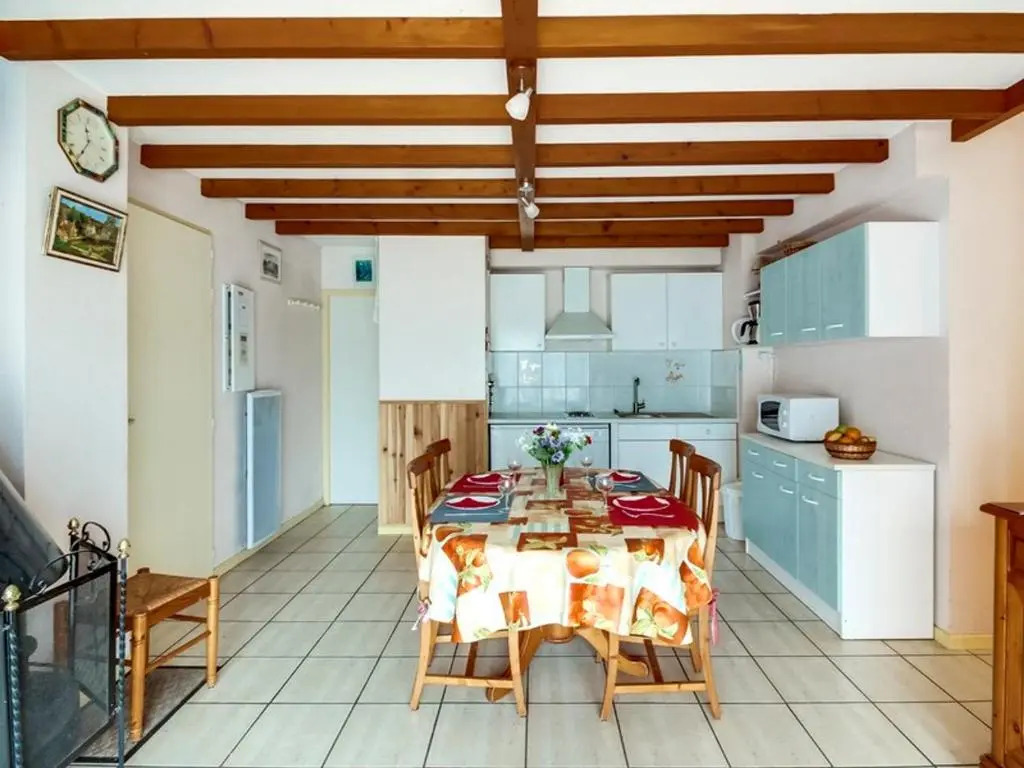 Appartement Esquièze-Sère, 3 Pièces, 7 Personnes - Fr-1-402-1