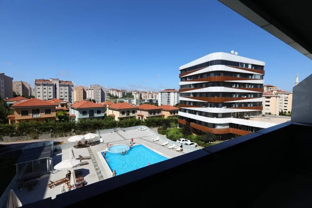 Studio Flat With Shared Pool Near Sabiha Gokcen