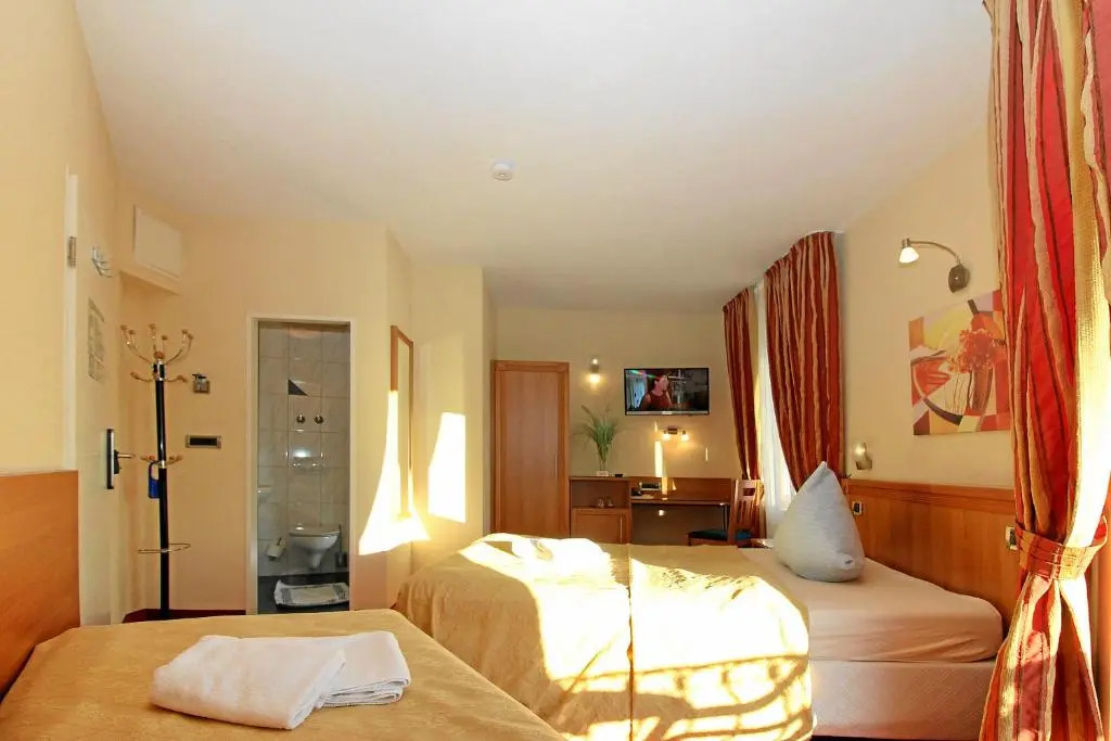 Hotel-Restaurant Axion