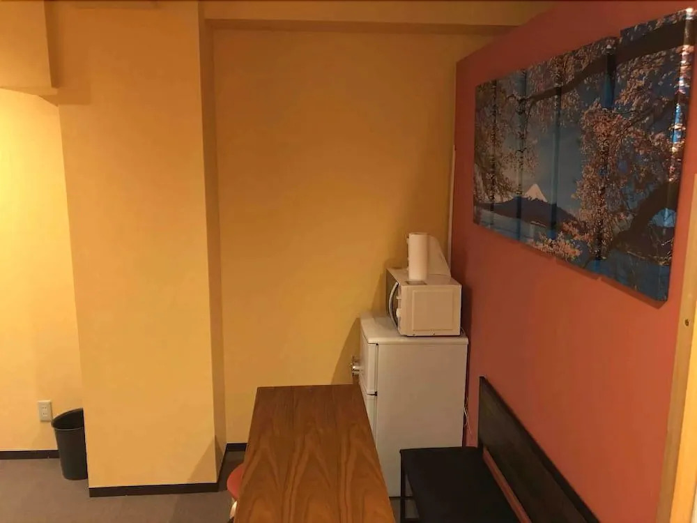 bed and mikan hostel Nihombashi