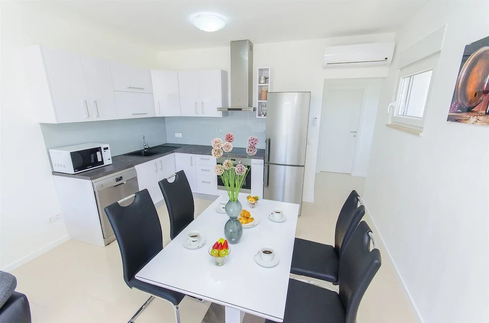 Apartments Villa V