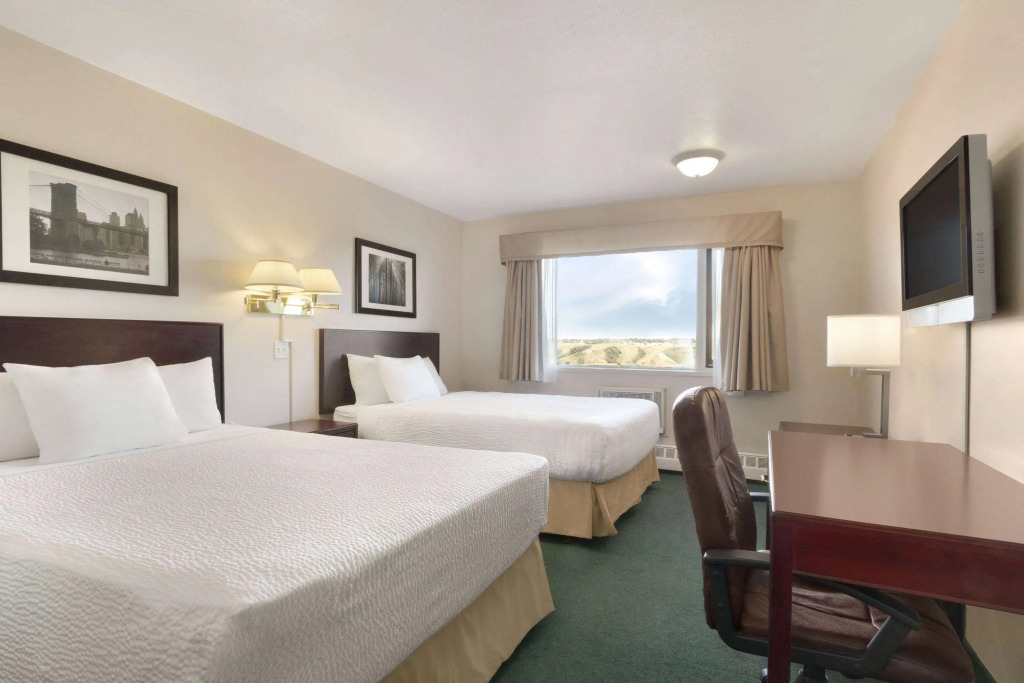 Days Inn by Wyndham Lethbridge