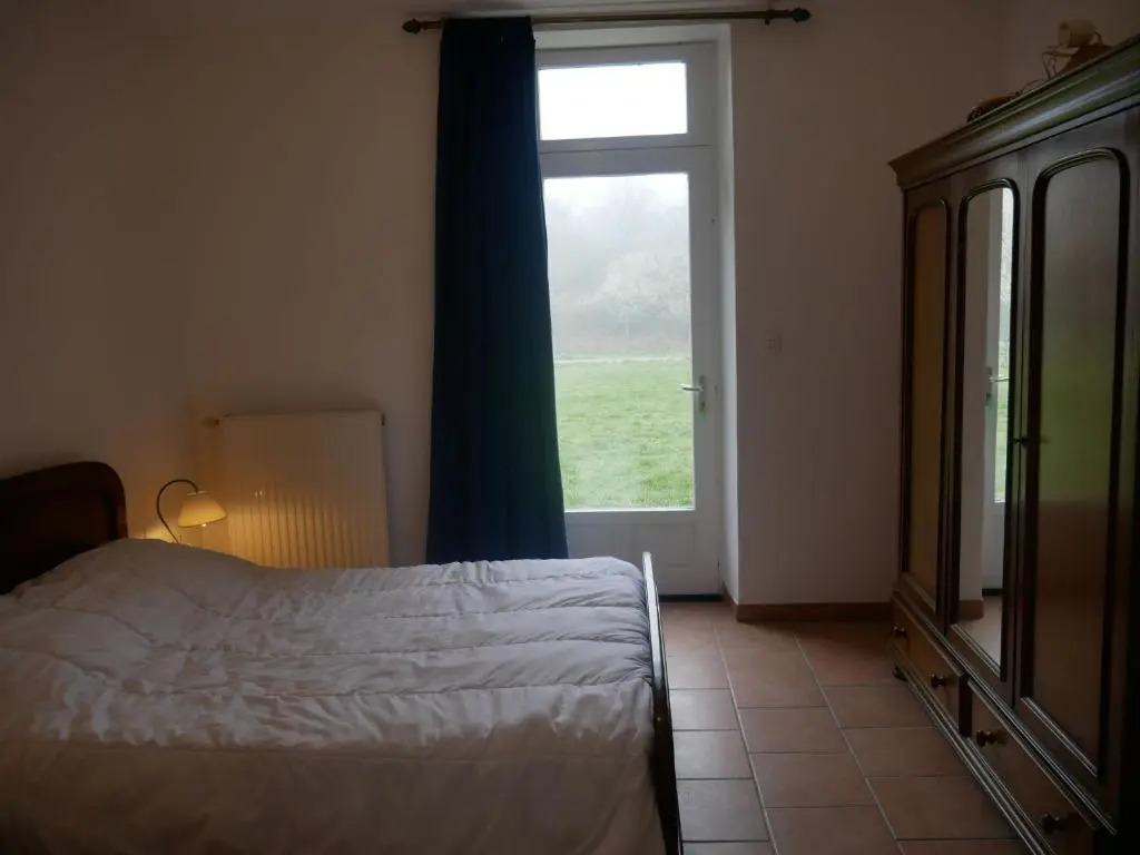 Gîte Ouzouer-sur-Trézée, 4 pièces, 8 personnes - FR-1-590-144