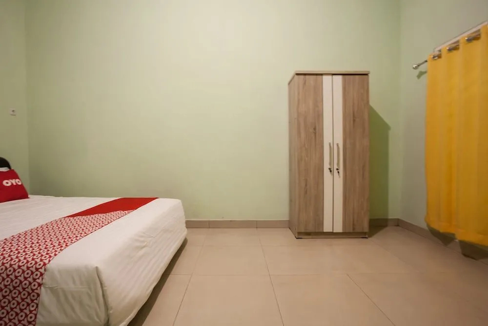 OYO 1733 Pocut Residence Syariah
