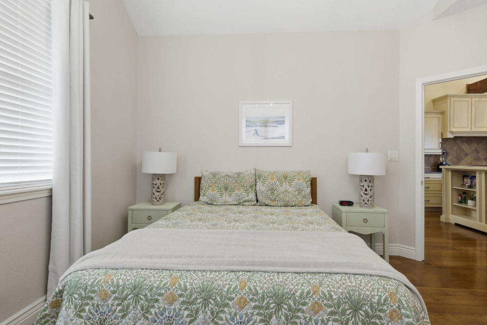 Old Kinderhook 2 Decks, Firepit, Kid & Pet Friendly Golf Retreat