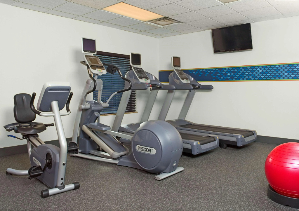 Hampton Inn & Suites Pittsburgh-Meadow Lands